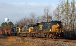 CSX 881 leads train F018-16 northbound